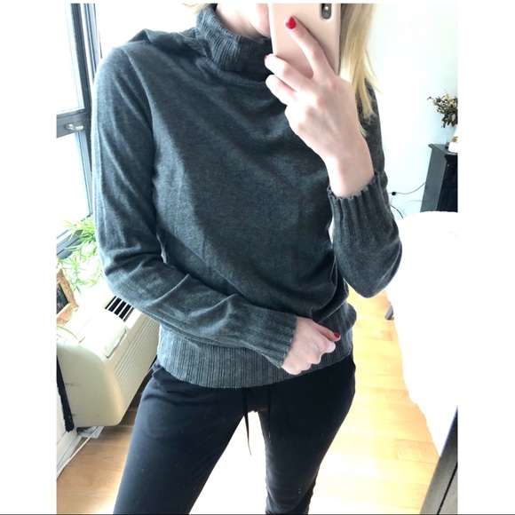 BCBGMaxAzria Sweaters - BCBG Maxazria • Gray Turtleneck Sweater